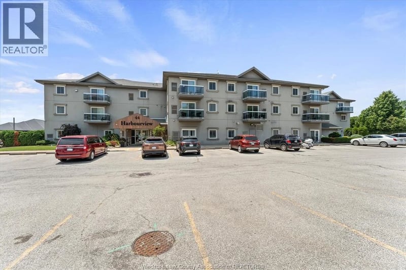 #106 44 ROBSON Road, Leamington, Ontario, N8H5E4, Leamington, Ontario — photo 1 of 5