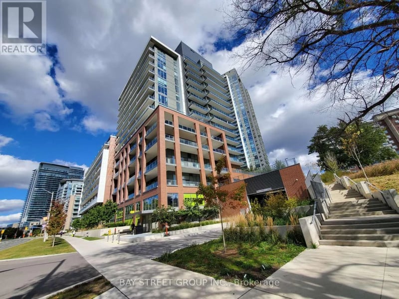 #515 36 Forest Manor Road, Toronto (Henry Farm), Ontario, M2J1M1, Toronto (Henry Farm), Ontario — photo 1 of 5