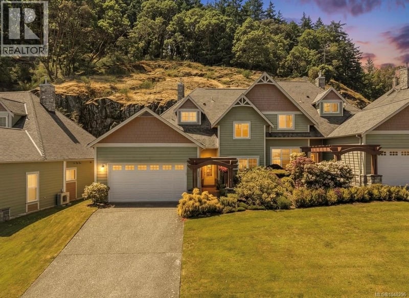 #122 945 Bear Mountain Parkway, Langford, British Columbia, V9B6T1, Langford, British Columbia — photo 1 of 5