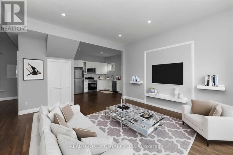 #Unit 1 108 Murray Street, Brantford, Ontario, N3S5P6, Brantford, Ontario — photo 1 of 5