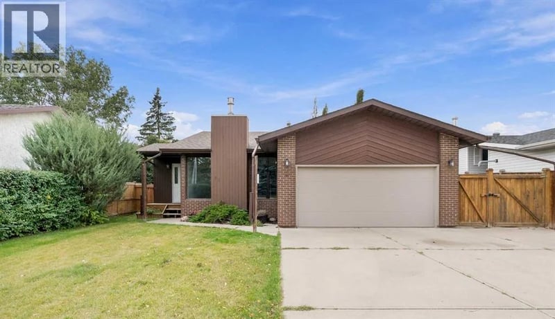 20 Garden Court, Sylvan Lake, Alberta, T4S1M4, Sylvan Lake, Alberta — photo 1 of 5