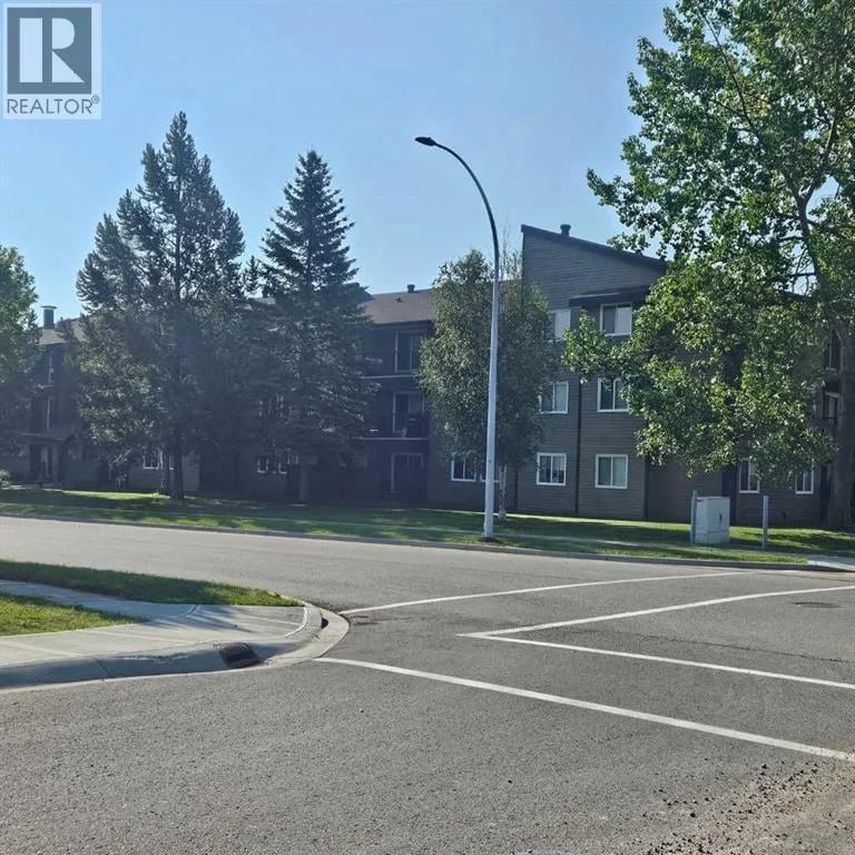 5611 10 Avenue, Edson, Alberta, T7E1R4, Edson, Alberta — photo 1 of 5