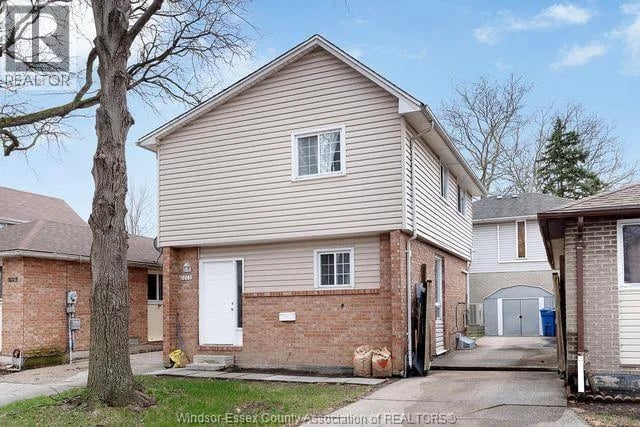 8665 DARLINGTON Crescent, Windsor, Ontario, N8S4M5, Windsor, Ontario — photo 1 of 5