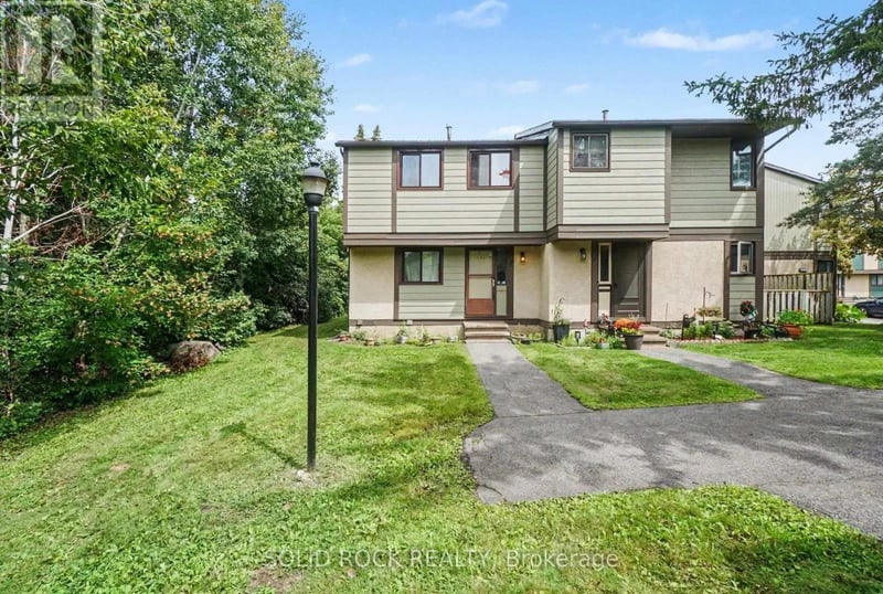 #71 1735 Meadowbrook Road, Ottawa, Ontario, K1B4W6, Ottawa, Ontario — photo 1 of 5
