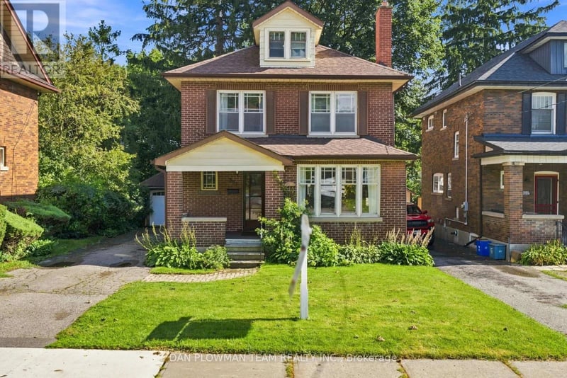 307 William Street East, Oshawa (O'Neill), Ontario, L1G1K9, Oshawa (O'Neill), Ontario — photo 1 of 5