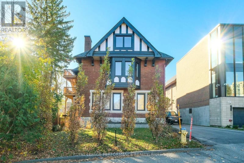 #8 4 Range Road, Ottawa, Ontario, K1N8J3, Ottawa, Ontario — photo 1 of 5