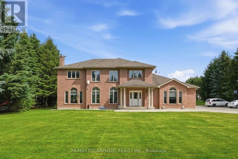 2 CURRIE Drive, Puslinch (Morriston), Ontario, N0B2C0, Puslinch (Morriston), Ontario — photo 1 of 5