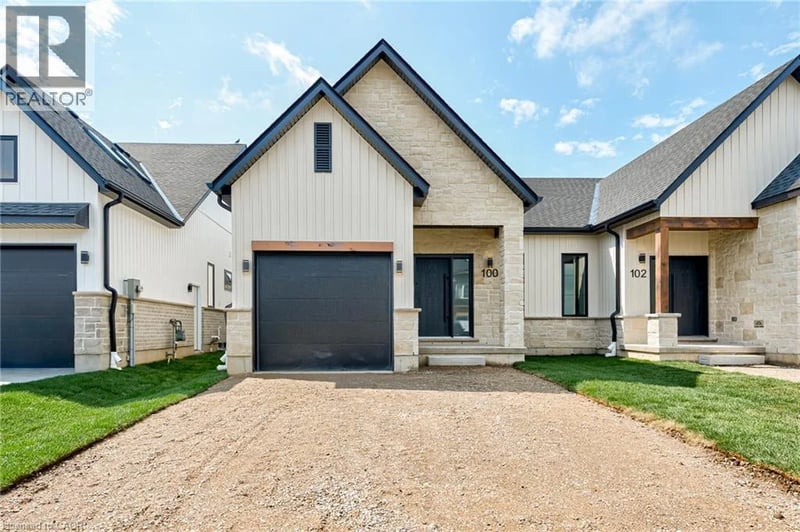 100 CLAYTON Street, Mitchell, Ontario, N0K1N0, Mitchell, Ontario — photo 1 of 5