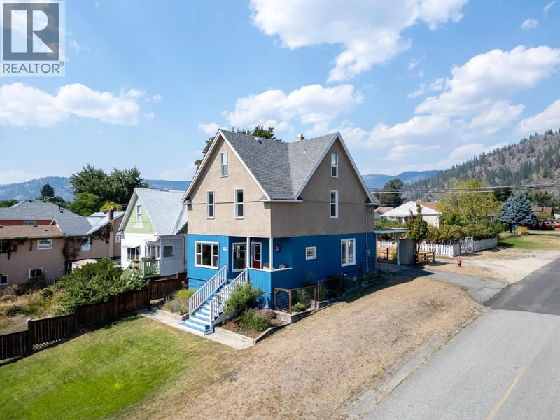 715 72ND Avenue, Grand Forks, British Columbia, V0H1H0, Grand Forks, British Columbia — photo 1 of 5