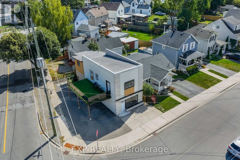 60 Margery Road, Welland (Welland Downtown), Ontario, L3B2P6, Welland (Welland Downtown), Ontario — photo 1 of 5