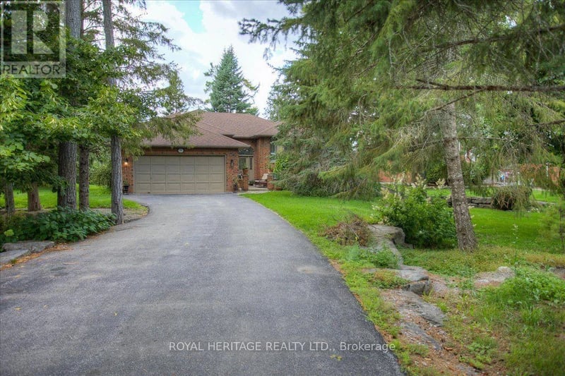 5 GOVERNORS Drive, Kawartha Lakes (Bobcaygeon), Ontario, K0M1A0, Kawartha Lakes (Bobcaygeon), Ontario — photo 1 of 5
