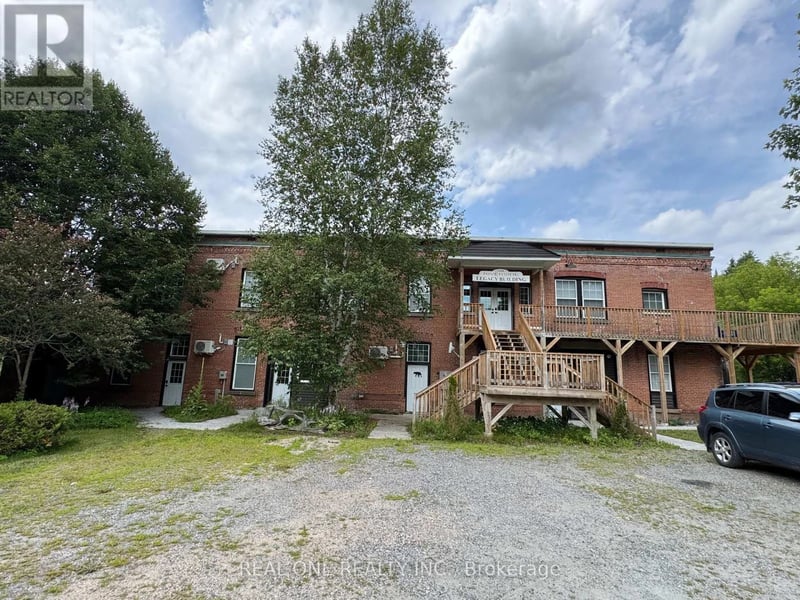 145 Syples Street, Burk's Falls, Ontario, P0A1C0, Burk's Falls, Ontario — photo 1 of 5