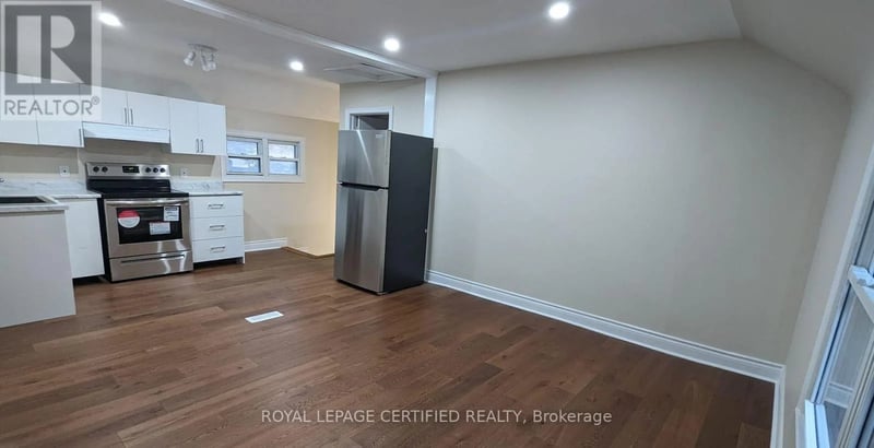 1468 Dundas Crescent, Mississauga (Erindale), Ontario, L5C1E9, Mississauga (Erindale), Ontario — photo 1 of 5