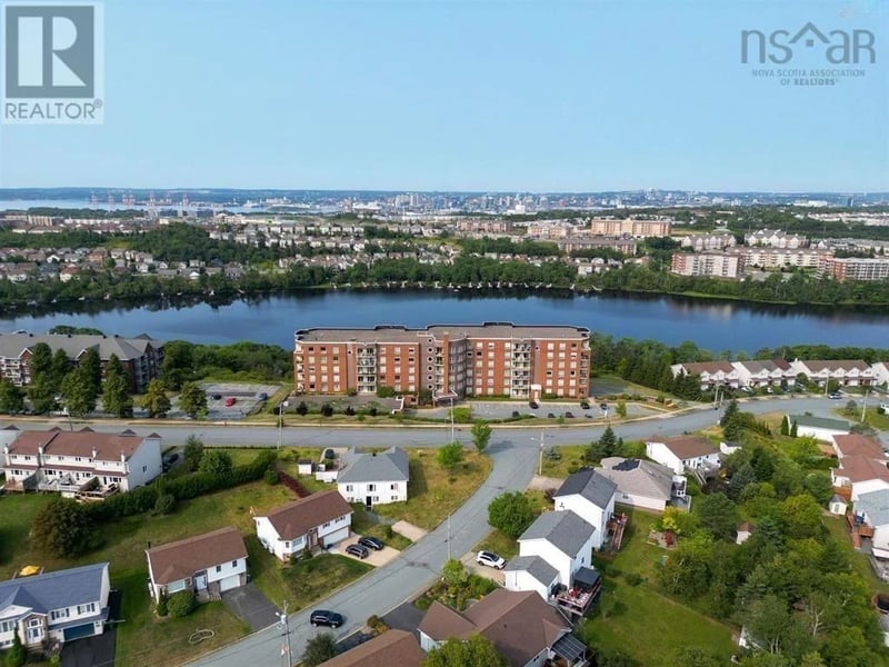 #406 77 Russell Lake Drive, Dartmouth, Nova Scotia, B2W6R8, Dartmouth, Nova Scotia — photo 1 of 5