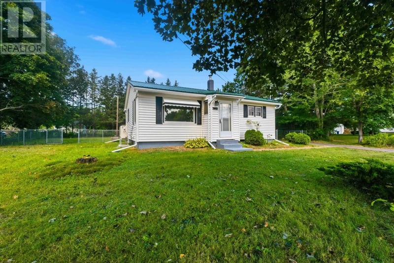 15071 Highway 1, Wilmot, Nova Scotia, B0P1W0, Wilmot, Nova Scotia — photo 1 of 5