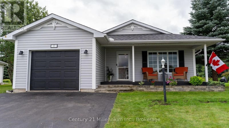12 Illinois Crescent, Wasaga Beach, Ontario, L9Z3A8, Wasaga Beach, Ontario — photo 1 of 5