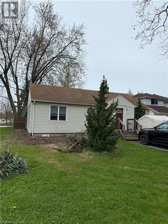 #2 41 BEAMER Avenue, St. Catharines, Ontario, L2M2L6, St. Catharines, Ontario — photo 1 of 5