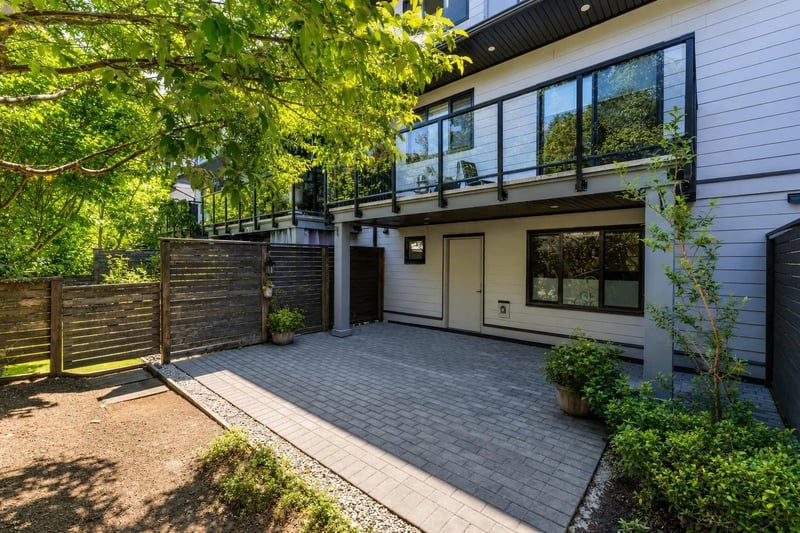 #37 15177 60 Avenue, Surrey, British Columbia, V3S7B3, Surrey, British Columbia — photo 1 of 5