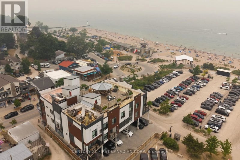 #201 85 Main Street, Lambton Shores (Grand Bend), Ontario, N0M1T0, Lambton Shores (Grand Bend), Ontario — photo 1 of 5