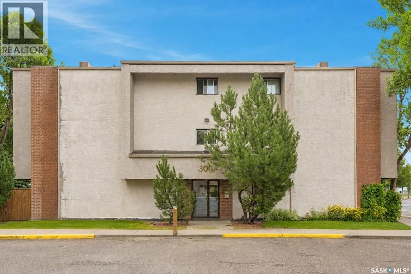 322 310 Stillwater DRIVE, Saskatoon, Saskatchewan, S7J4H7, Saskatoon, Saskatchewan — photo 1 of 5