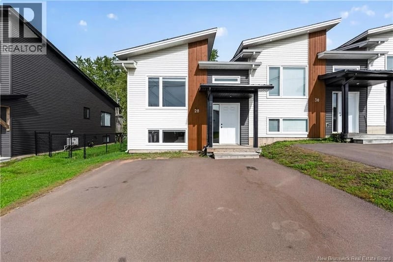 28 de la Colline Street, Dieppe, New Brunswick, E1A6N3, Dieppe, New Brunswick — photo 1 of 5
