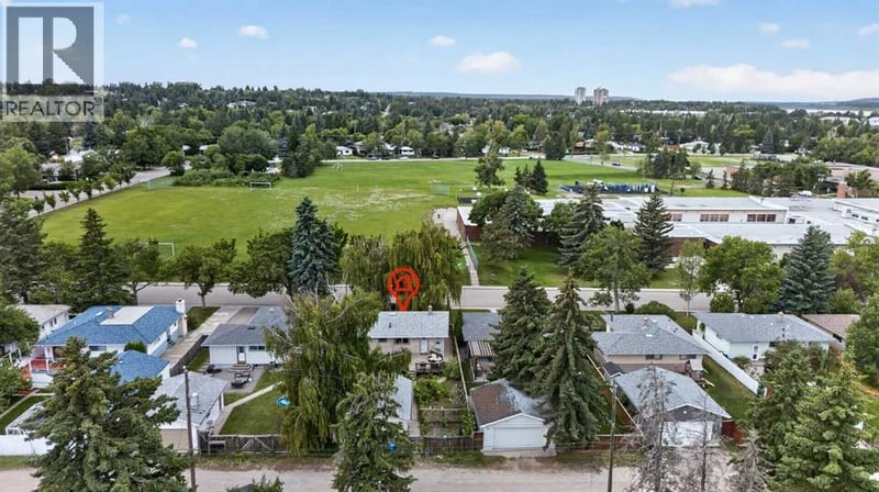 39 Hillgrove Crescent Southwest, Calgary, Alberta, T2V3K8, Calgary, Alberta — photo 1 of 5