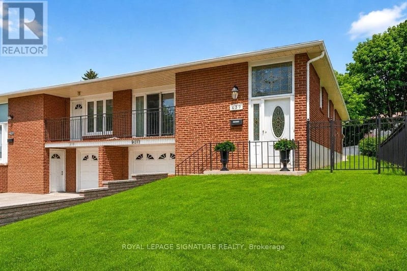 439 Ginger Downs, Mississauga (Mississauga Valleys), Ontario, L5A3A8, Mississauga (Mississauga Valleys), Ontario — photo 1 of 5
