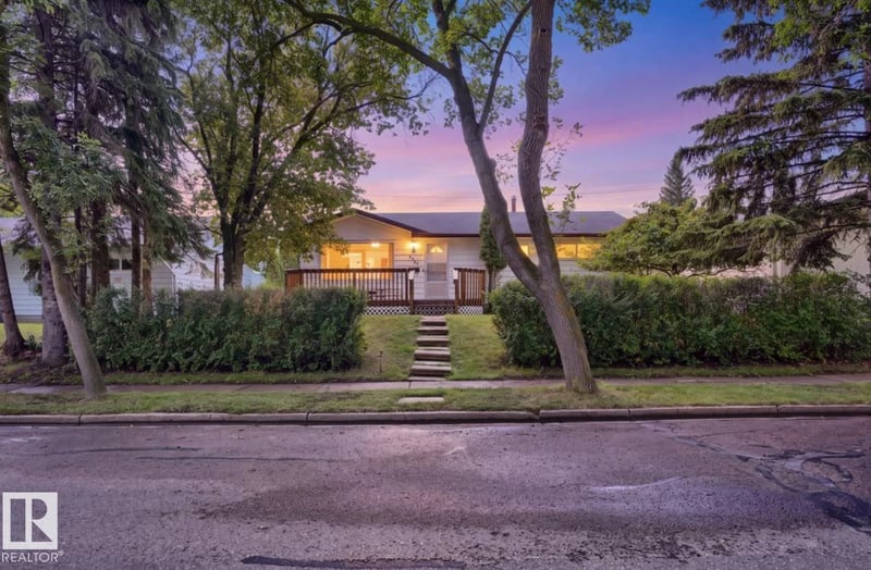6221 44B Avenue, Camrose, Alberta, T4V0B5, Camrose, Alberta — photo 1 of 5