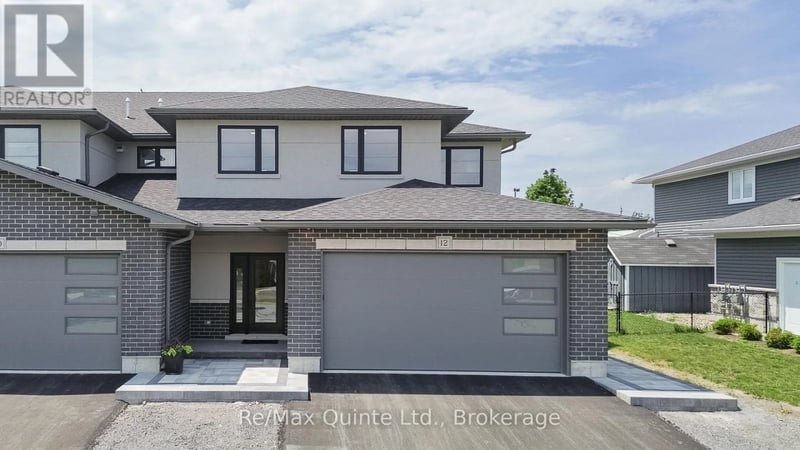 12 Stinson Avenue, Belleville (Belleville Ward), Ontario, K8P5N9, Belleville (Belleville Ward), Ontario — photo 1 of 5