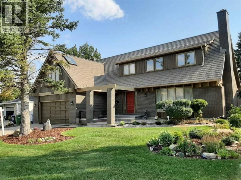 240 Canterville Drive Southwest, Calgary, Alberta, T2W3X2, Calgary, Alberta — photo 1 of 5