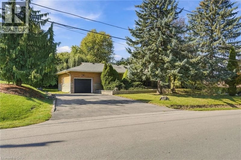904 MONTGOMERY Drive, Ancaster, Ontario, L9G3H9, Ancaster, Ontario — photo 1 of 5