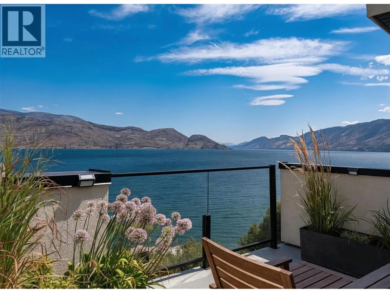 6007 Princess Street, Peachland, British Columbia, V0H1X7, Peachland, British Columbia — photo 1 of 5