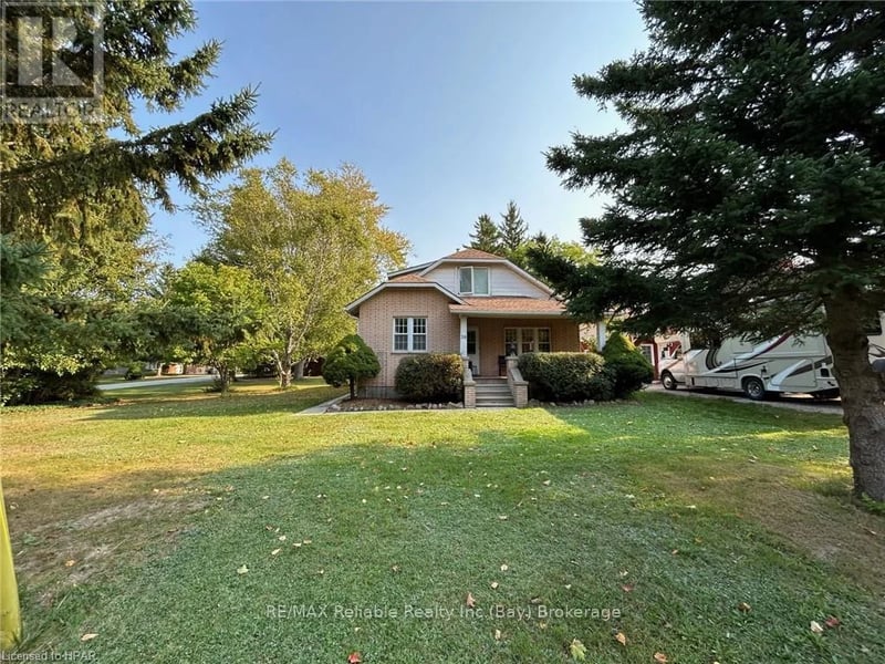26 MAIN Street South, Bluewater (Bayfield), Ontario, N0M1G0, Bluewater (Bayfield), Ontario — photo 1 of 5