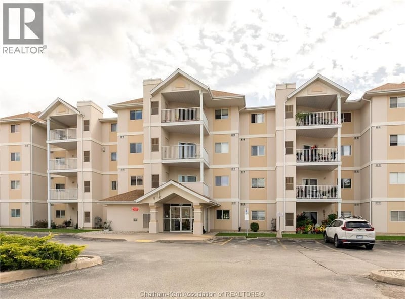 #406 1547 Grand Marais Road West, Windsor, Ontario, N9E4W3, Windsor, Ontario — photo 1 of 5