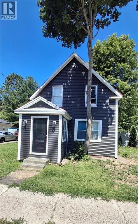 148 Union Street, Woodstock, New Brunswick, E7M2C1, Woodstock, New Brunswick — photo 1 of 5