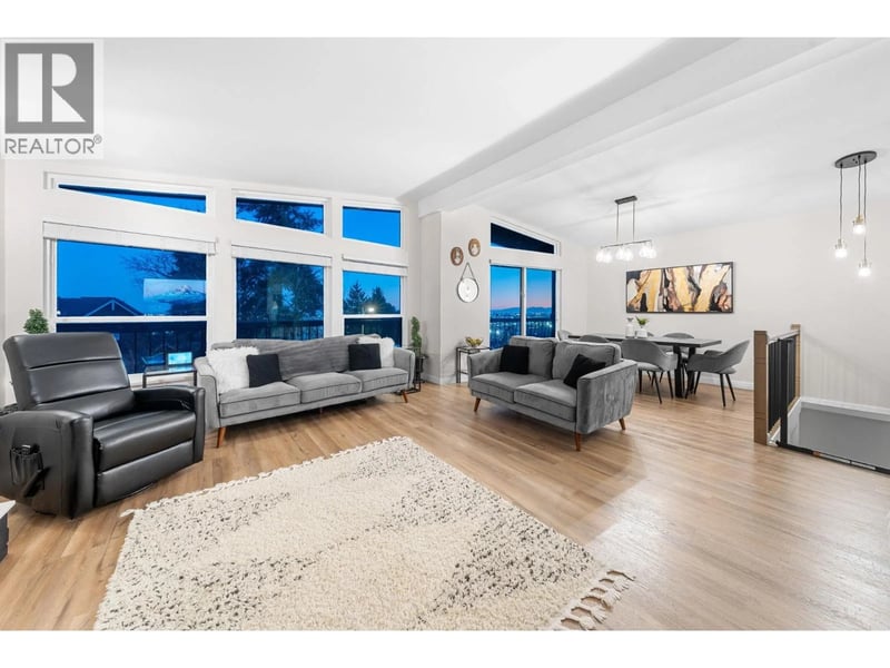 2131 FRASERVIEW Drive, Vancouver, British Columbia, V5P2N2, Vancouver, British Columbia — photo 1 of 5