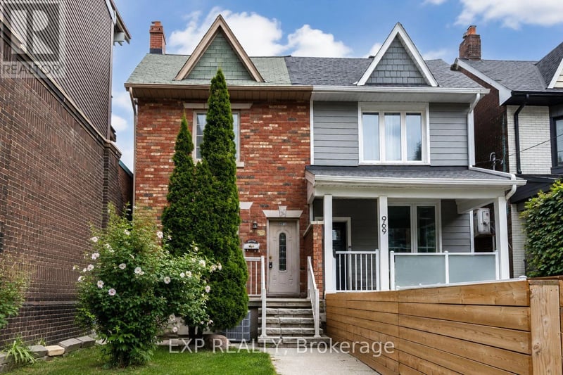 971 Lansdowne Avenue, Toronto (Dovercourt-Wallace Emerson-Junction), Ontario, M6H3Z5, Toronto (Dovercourt-Wallace Emerson-Junction), Ontario — photo 1 of 5