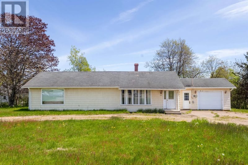 649 Main Street, Cornwall, Prince Edward Island, C0A1H1, Cornwall, Prince Edward Island — photo 1 of 5