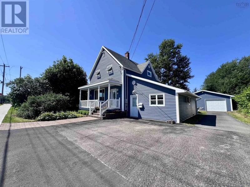 30 Fraser Avenue, Sydney Mines, Nova Scotia, B1V2B7, Sydney Mines, Nova Scotia — photo 1 of 5
