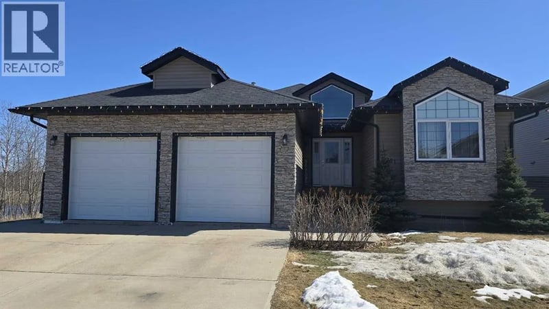 9221 91 Ave, Lac La Biche, Alberta, T0A2C0, Lac La Biche, Alberta — photo 1 of 5