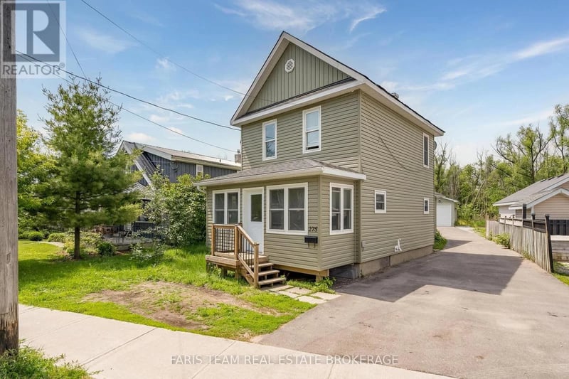 275 Gill Street, Orillia, Ontario, L3V4K3, Orillia, Ontario — photo 1 of 5