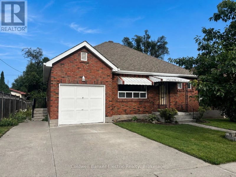 792 Curtis Road, Peterborough (Ashburnham Ward 4), Ontario, K9H2E7, Peterborough (Ashburnham Ward 4), Ontario — photo 1 of 5