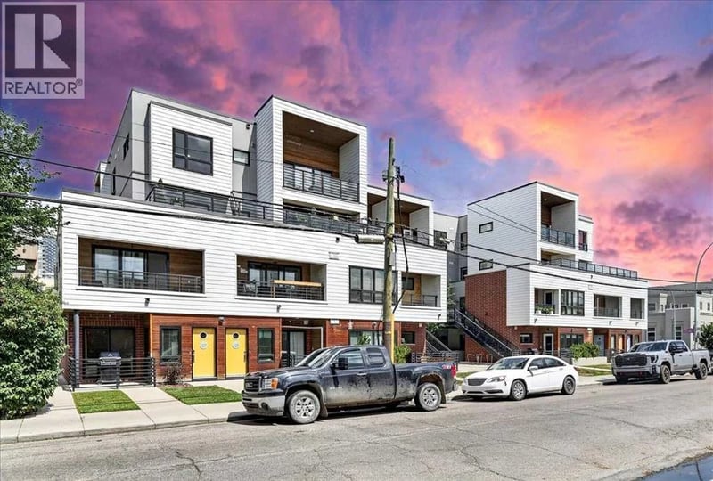 120 18 Avenue Southwest, Calgary, Alberta, T2S3H5, Calgary, Alberta — photo 1 of 5