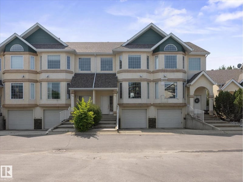 #15 11717 9B AV NW, Edmonton, Alberta, T6J7B7, Edmonton, Alberta — photo 1 of 5