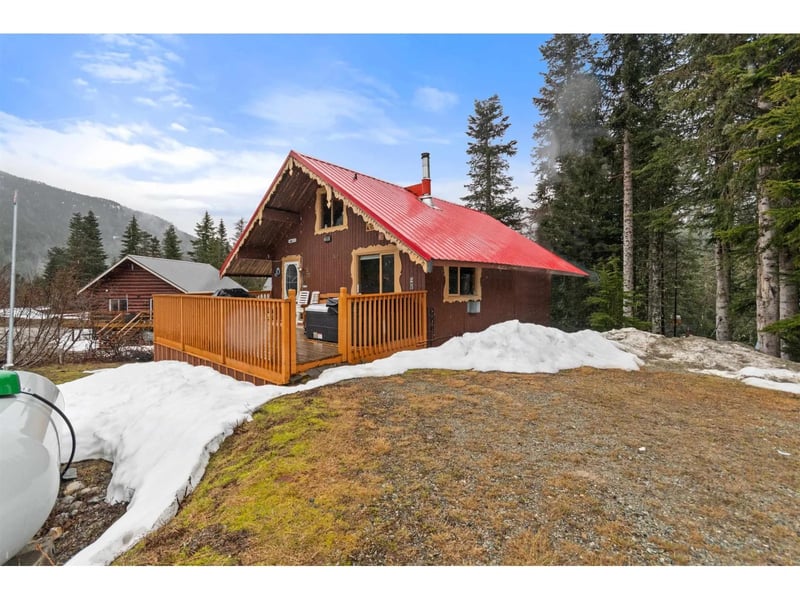 20805 MT DOWNING Road, Mission, British Columbia, V0M1A1, Mission, British Columbia — photo 1 of 5