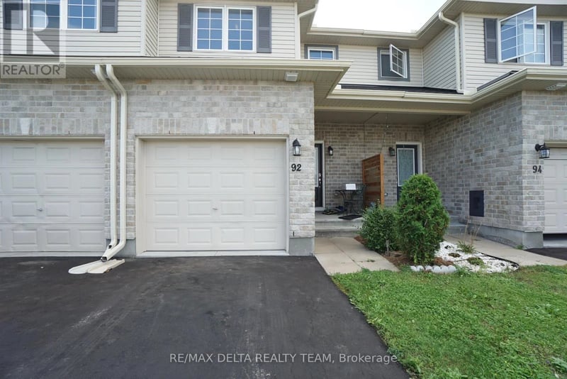 92 Bellwood Drive, Arnprior, Ontario, K7S0H7, Arnprior, Ontario — photo 1 of 5
