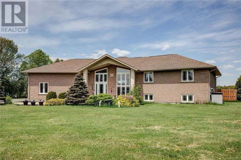 290 Seguin Street, Chelmsford, Ontario, P0M1L0, Chelmsford, Ontario — photo 1 of 5