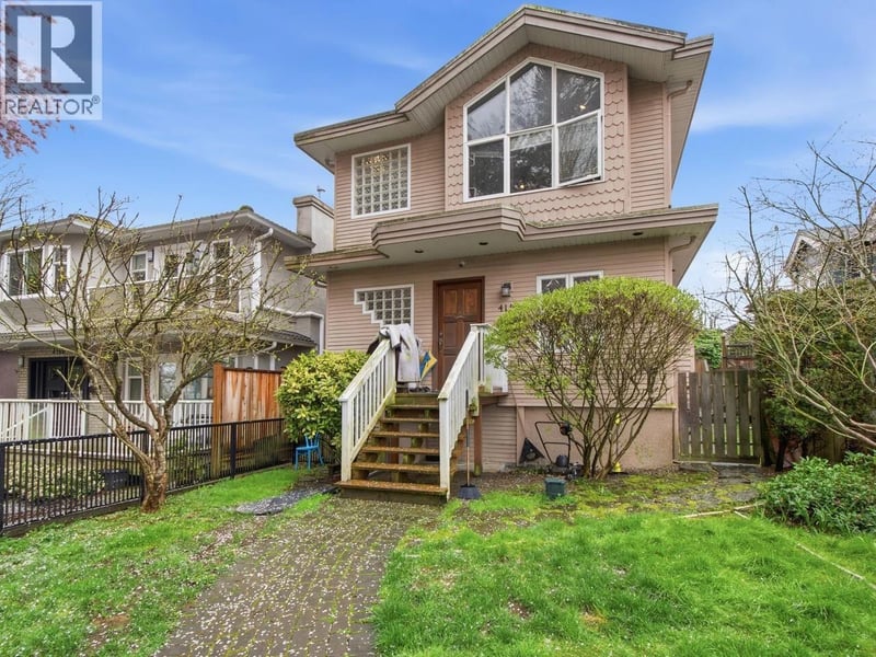 4154 MCGILL Street, Burnaby, British Columbia, V5C1M8, Burnaby, British Columbia — photo 1 of 5