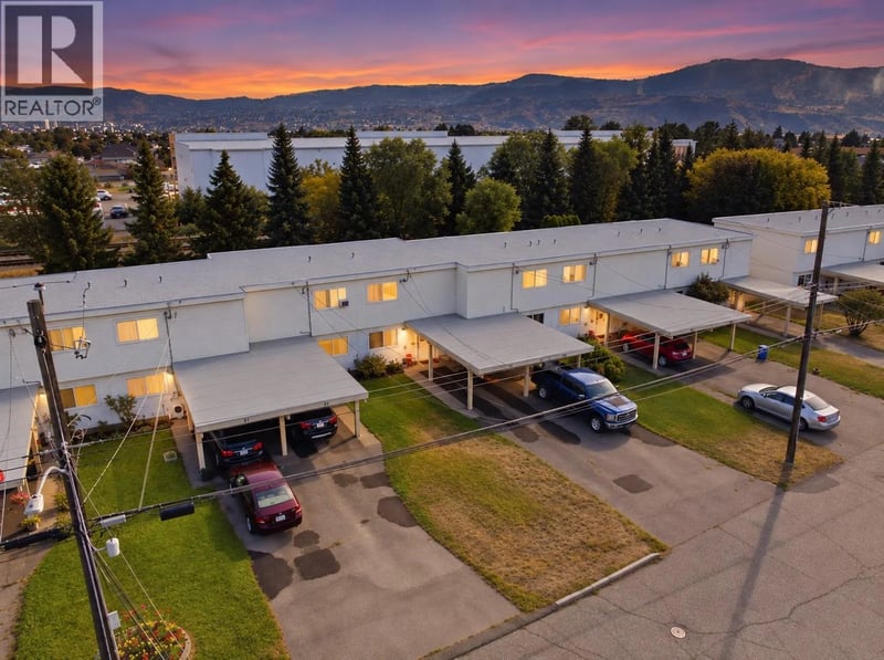 #32 700 Collingwood Drive, Kamloops, British Columbia, V2B6B9, Kamloops, British Columbia — photo 1 of 5