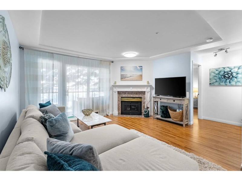 #206 20433 53 Avenue, Langley, British Columbia, V3A7A6, Langley, British Columbia — photo 1 of 5